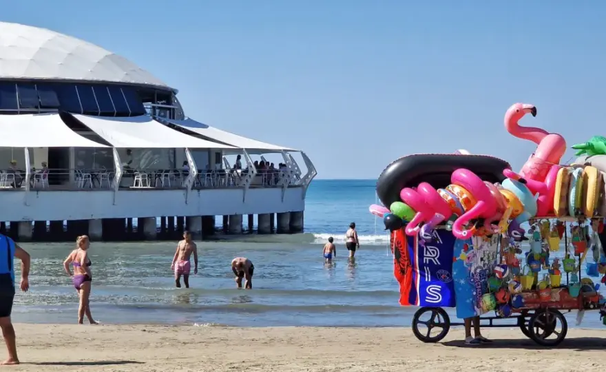 Plaża Durrës - Czy warto? Przewodnik po albańskim wybrzeżu