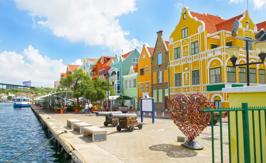 Curaçao - Przewodnik. Kiedy lecieć, co zobaczyć i jak planować?