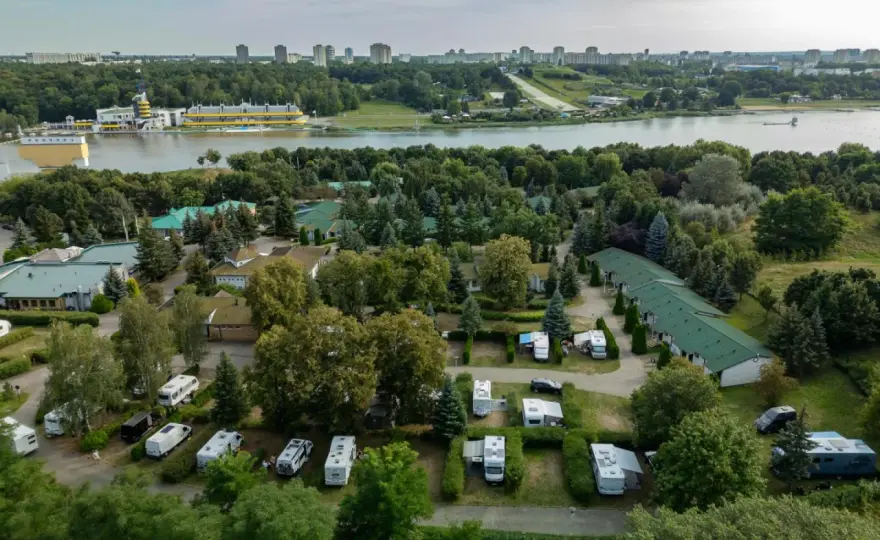 Hotel i camping na Malcie - jak zaplanować pobyt?