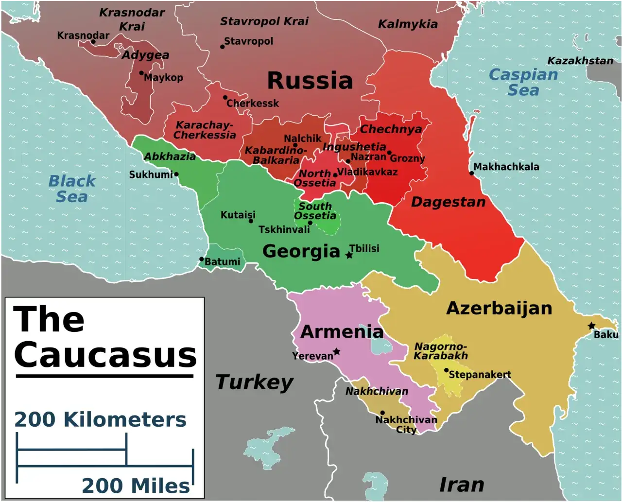 Mapa Gór Kaukazu z zaznaczonymi krajami i morzami